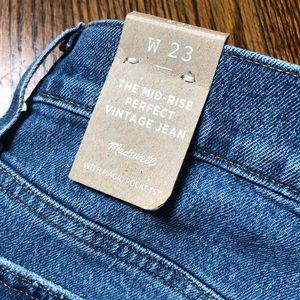 Madewell NWT mid rise perfect vintage jeans